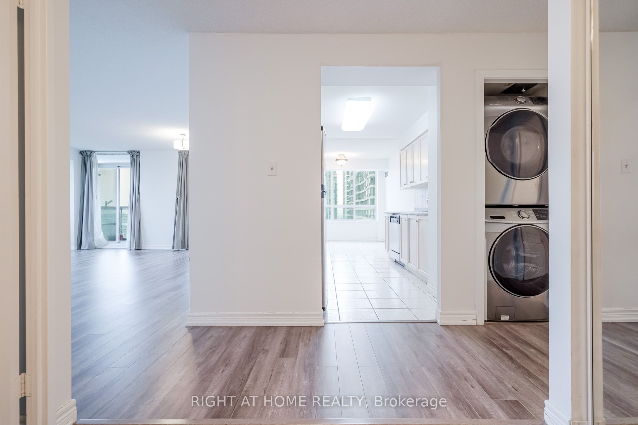 Additional image 3 of 2205-156 Enfield Place, Mississauga, ON, L5B 4L8