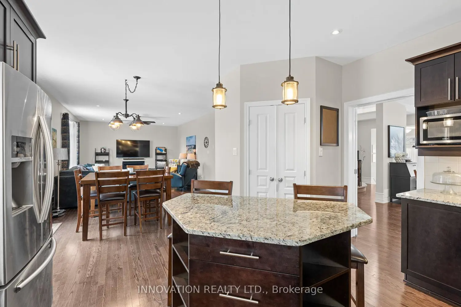 525 Grand Tully Way photo 5