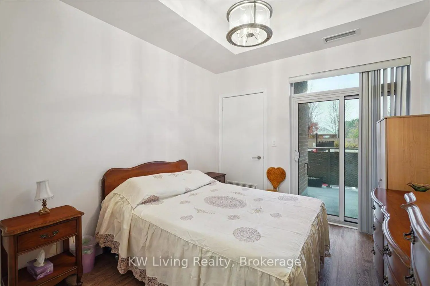 Additional image 7 of 281 Woodbridge Avenue 112