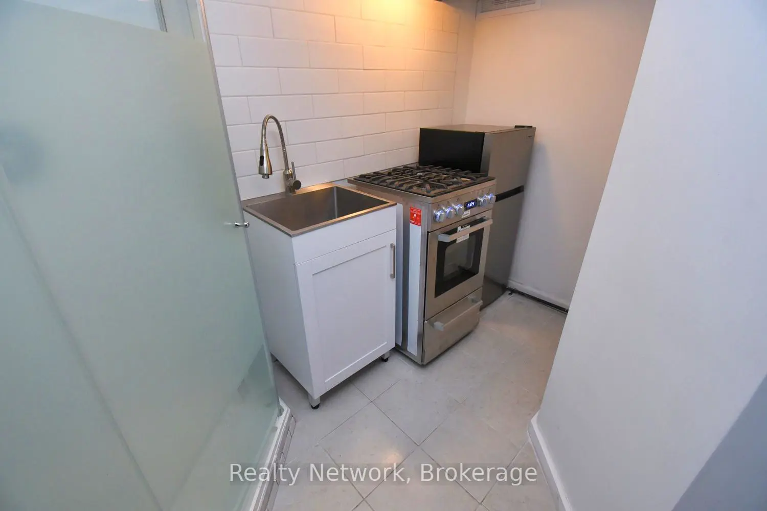 Additional image 13 of 522 Aberdeen Avenue
