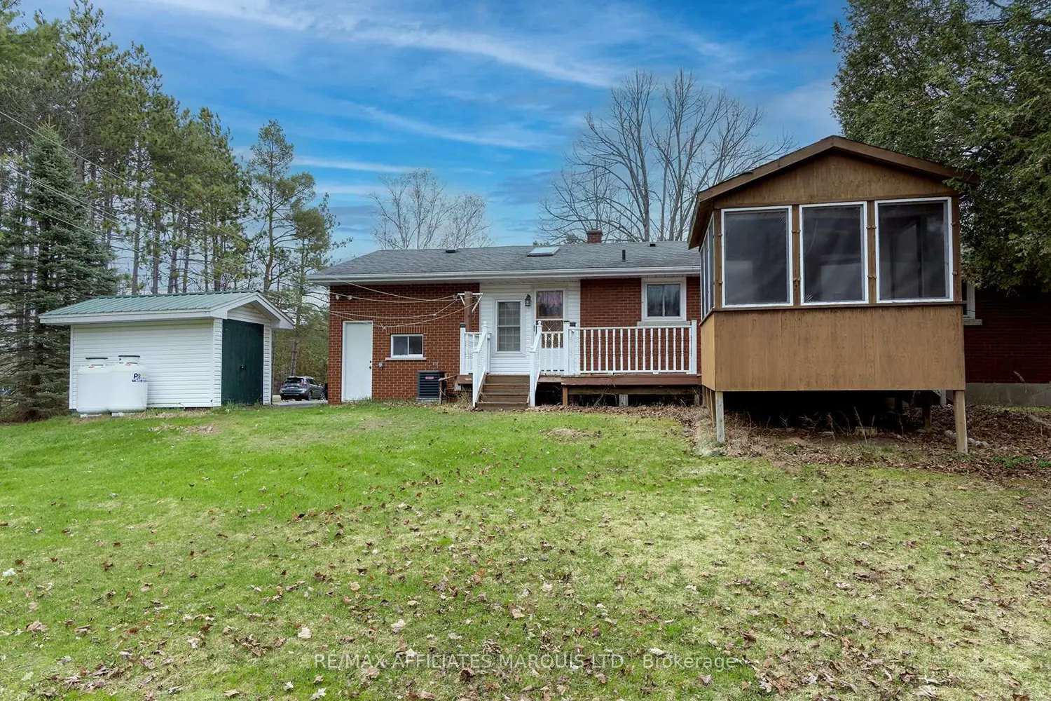 9098 County Rd 44 Road photo 3