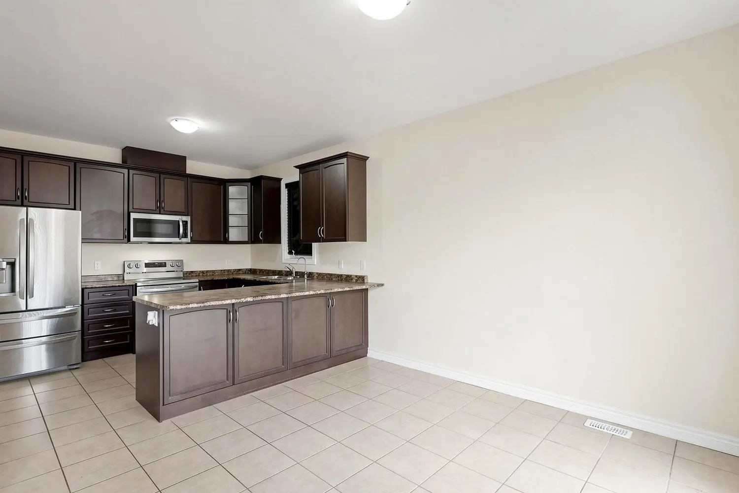 Additional image 5 of 51 Drummondville Drive