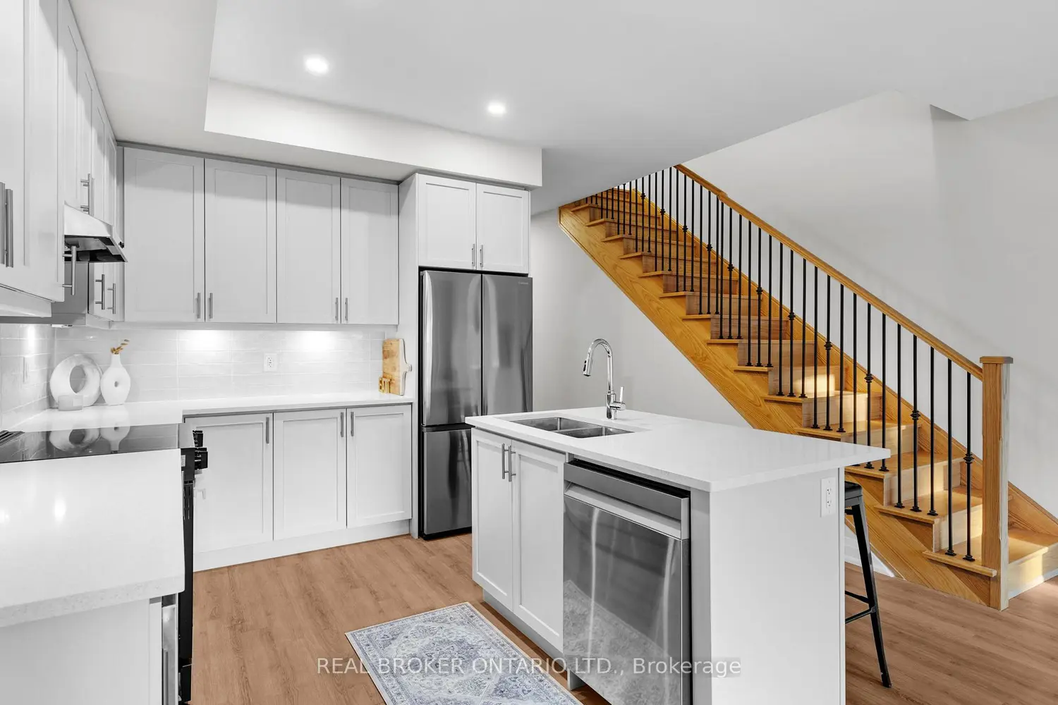 Additional image 10 of 96 Sunshine Lane