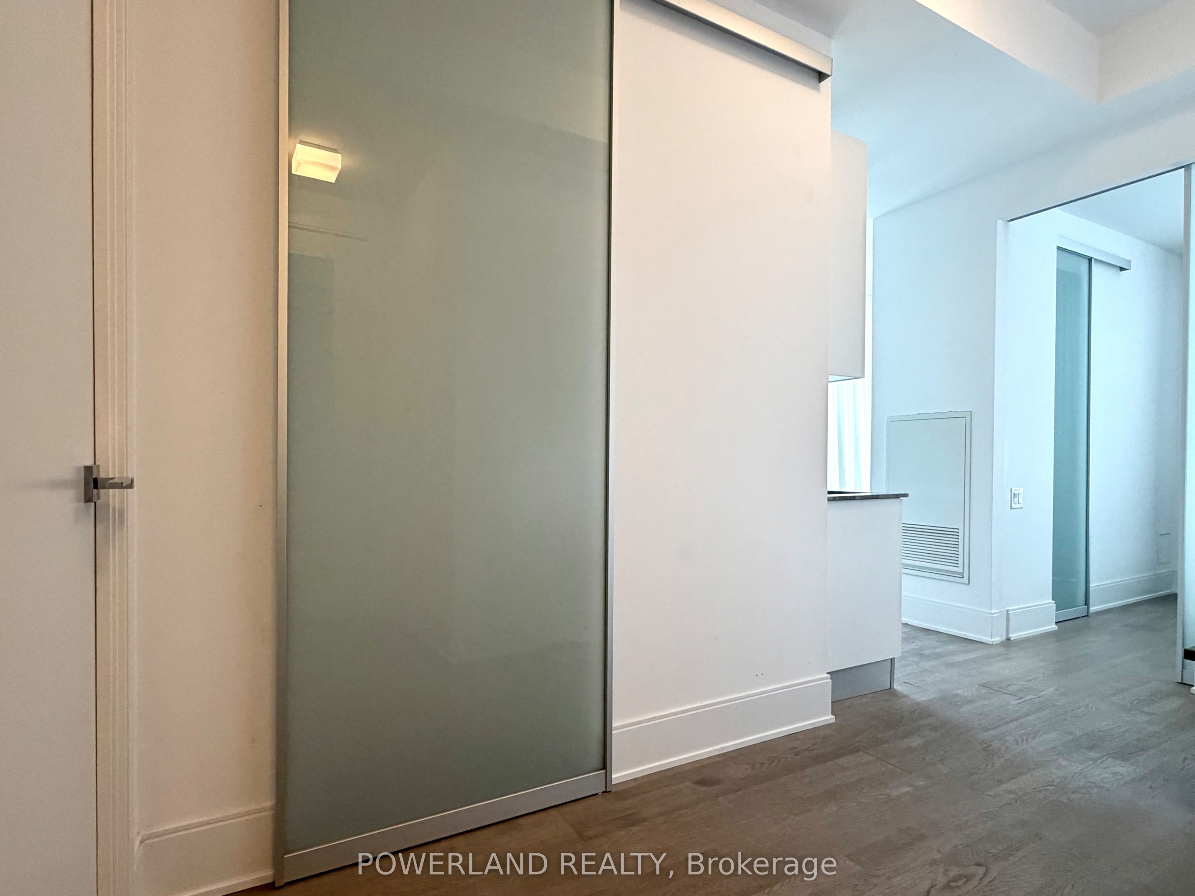 Additional image 3 of Lph4705-42 Charles Street E, Toronto, ON, M4Y 0B7
