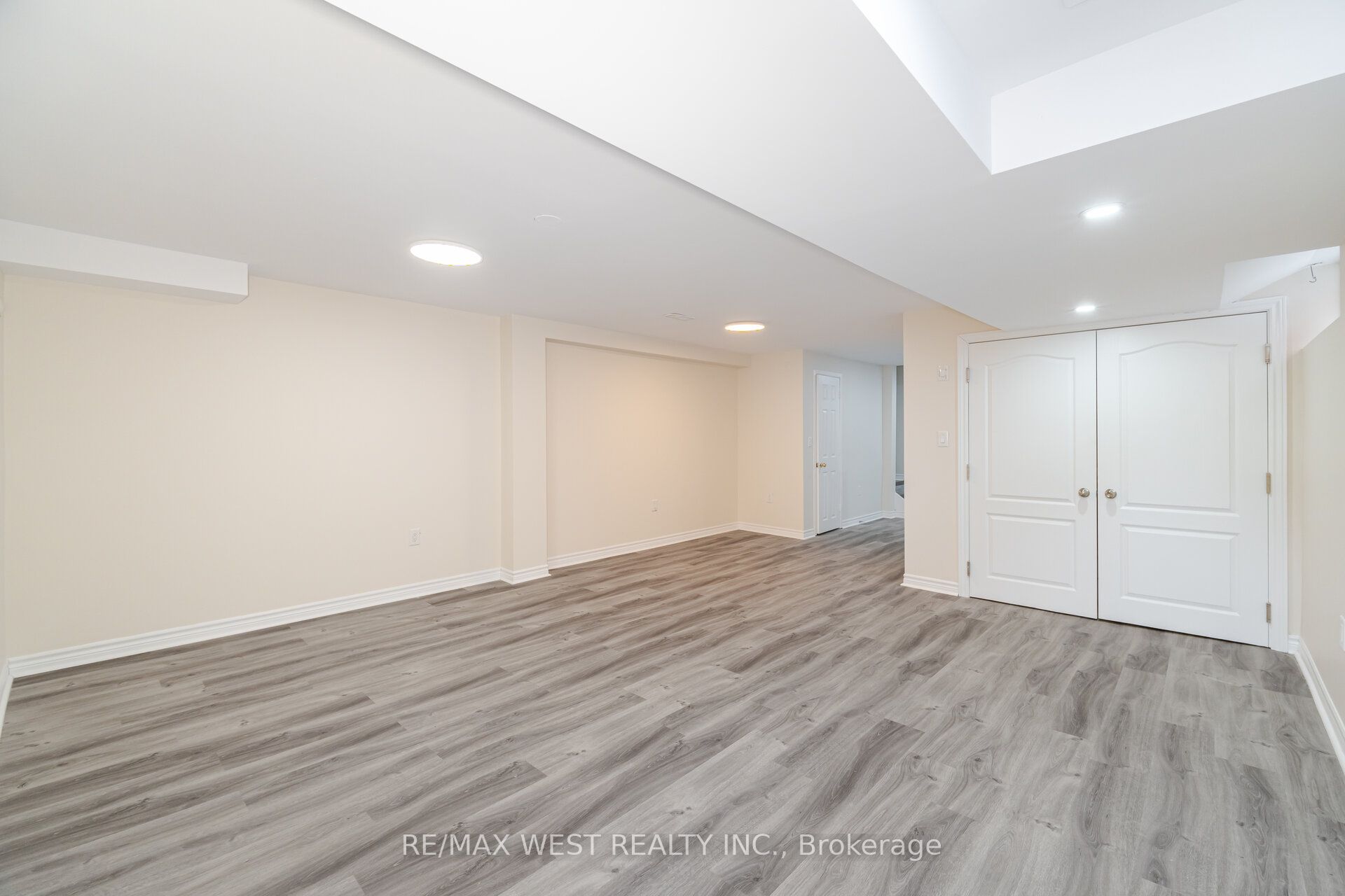 Additional image 5 of BSMT-1122 Hickory Hollow Glen, Mississauga, ON, L5W 1Z8