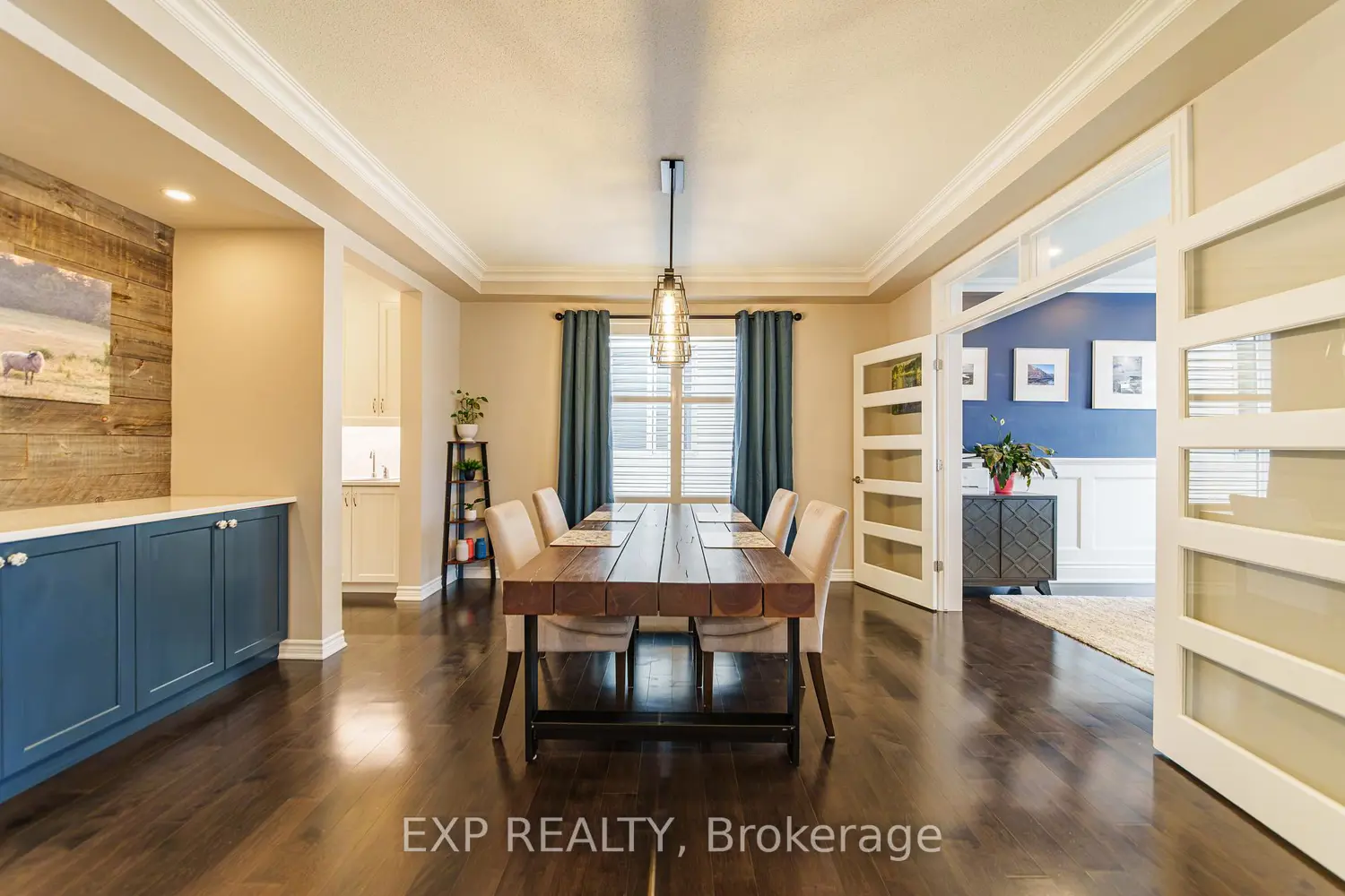 840 Stallion Crescent photo 4