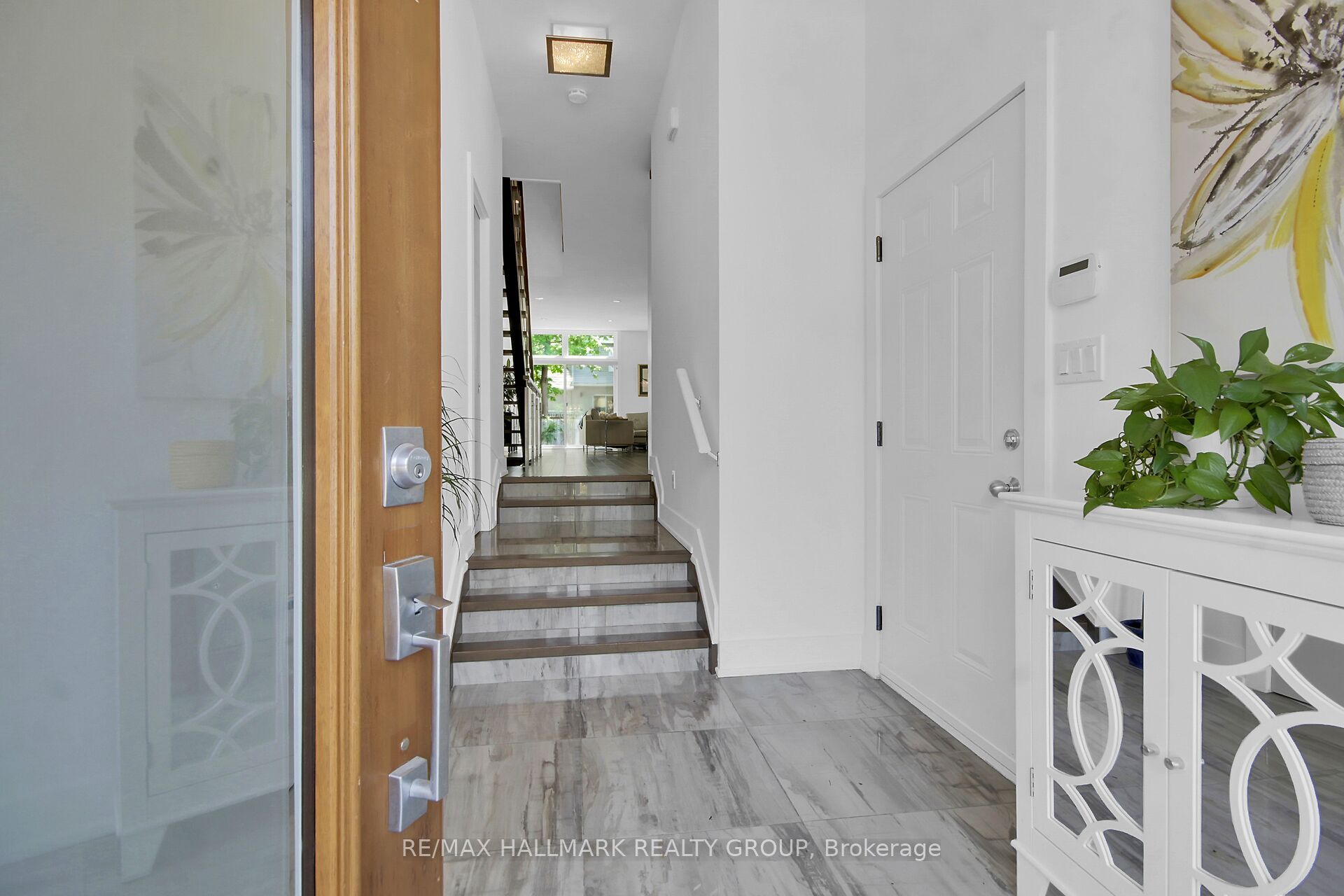 Additional image 3 of 164 Geoffrey Street, Ottawa, ON, K1Z 7A8