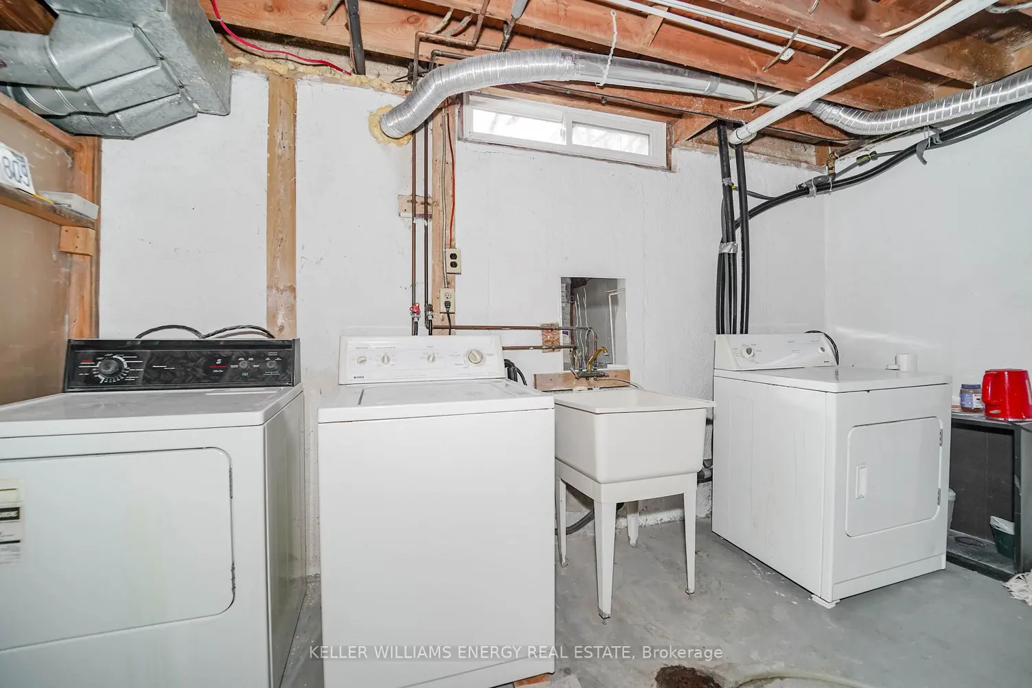Additional image 16 of 1333 Mary Street 39
