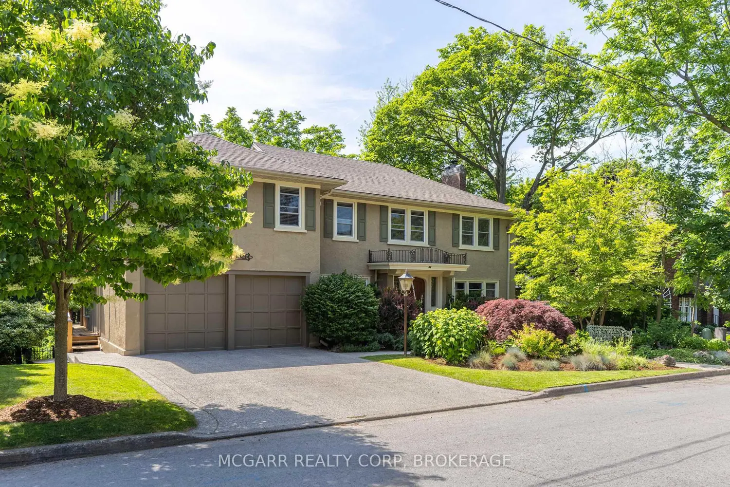 62 Hillcrest Avenue