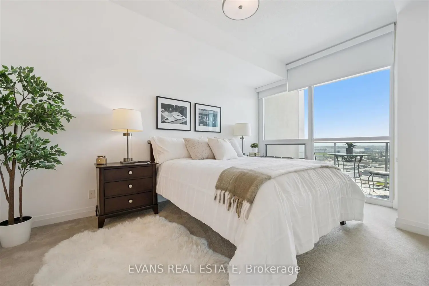 1055 Southdown Road 1411