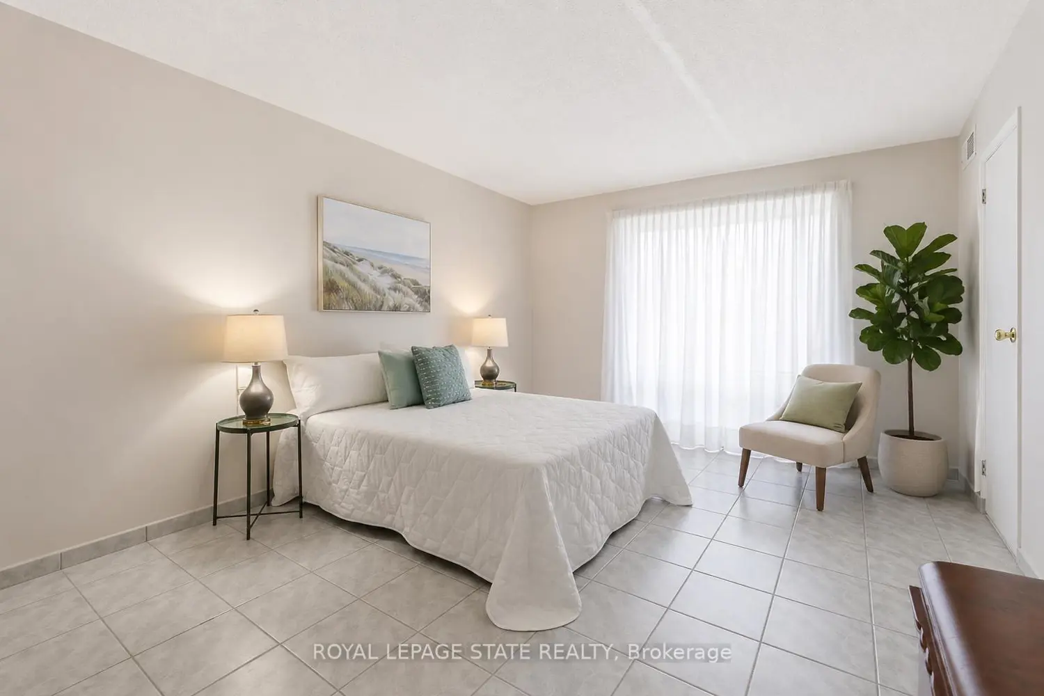 Additional image 7 of 966 Queenston Road 302