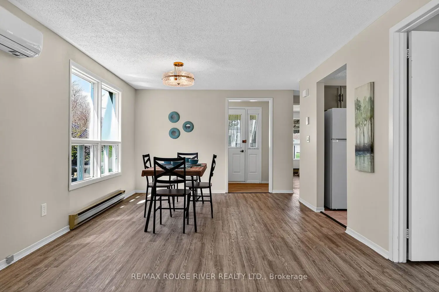 22 Eastbank Road photo 3