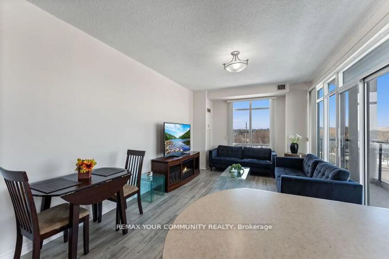Additional image 6 of 11121 Yonge Street 519