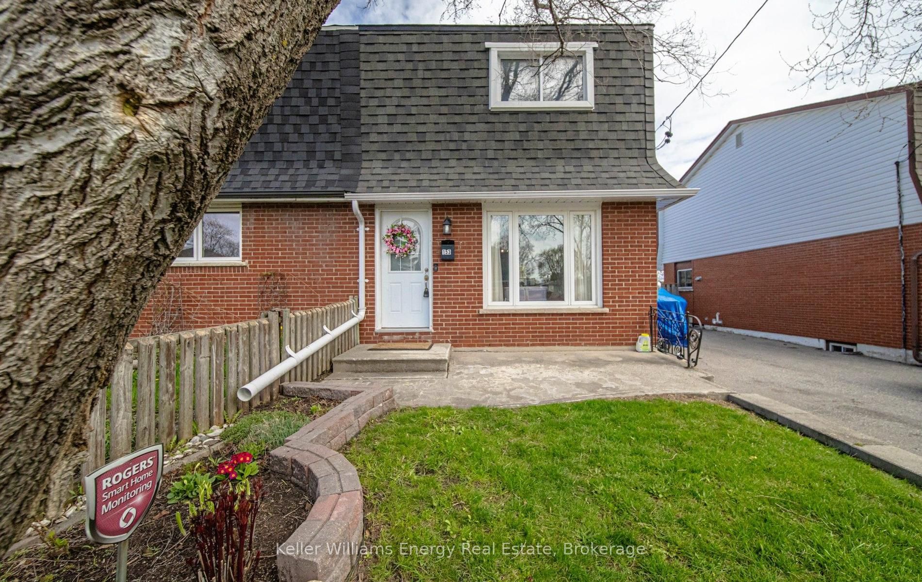 153 Barkley Crescent, Oshawa, ON, L1J 2E5