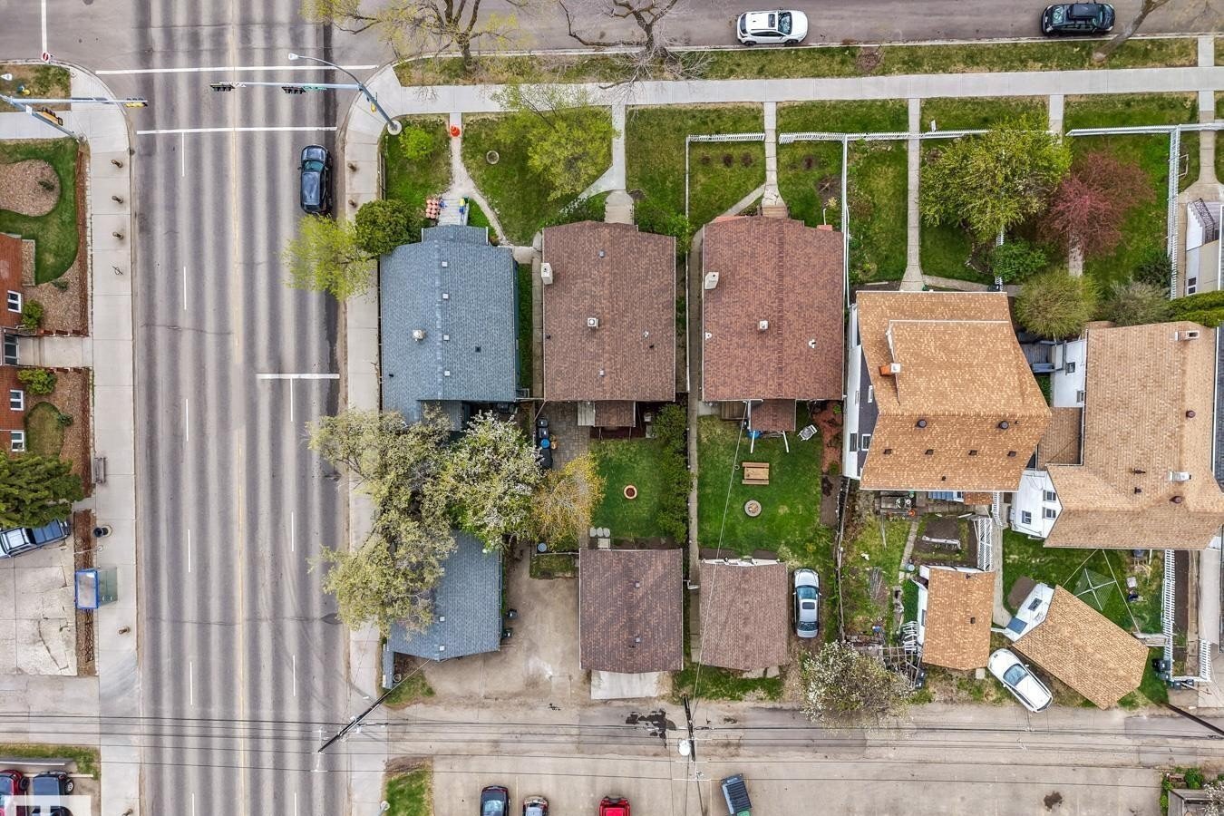 Additional image 8 of 9908 87 Avenue NW, Edmonton, AB, T6E2N7