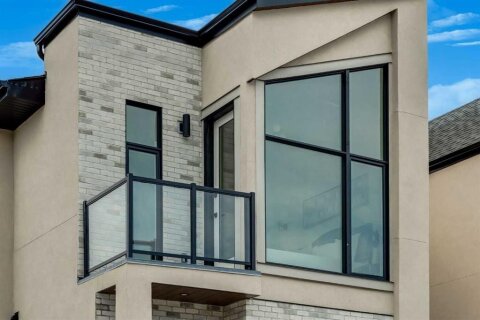 Additional image 8 of 631 28 Avenue NW, Calgary, AB, T2M2L2