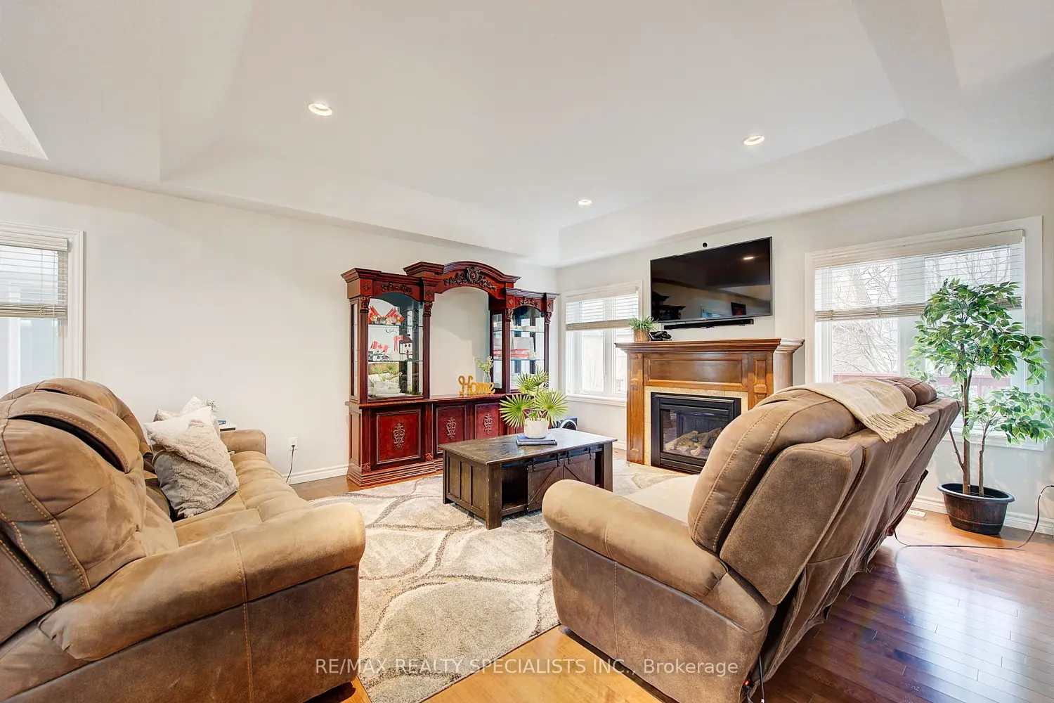 Additional image 6 of 1682 Cedarcreek Crescent