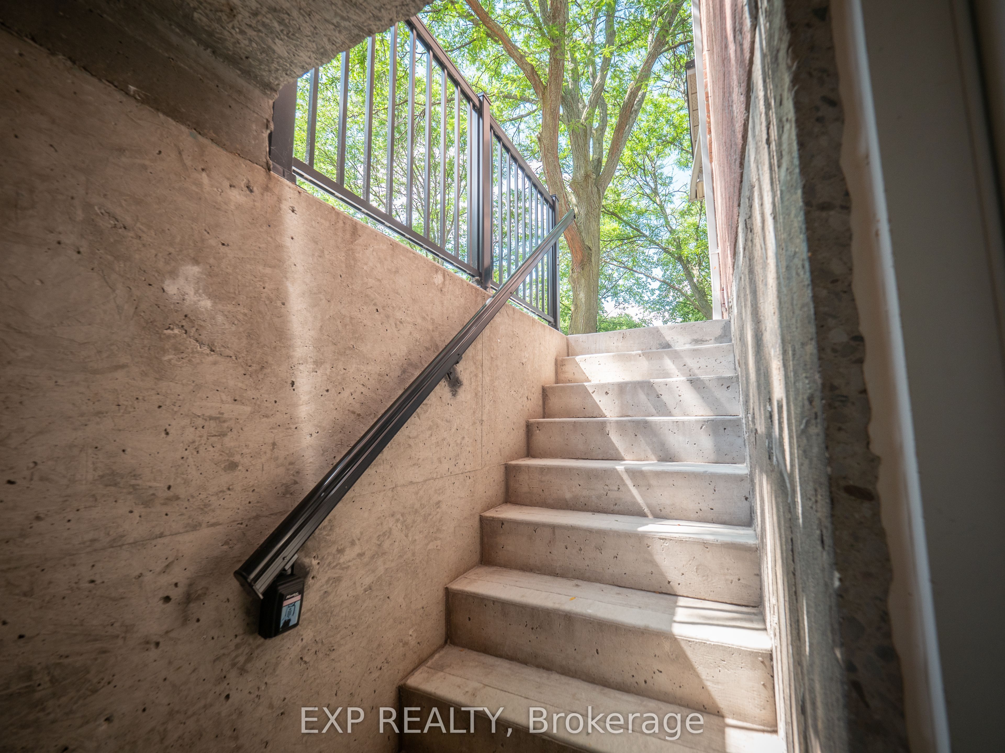 Additional image 4 of Bsmt-4591 Credit Pointe Drive, Mississauga, ON, L5M 3L6