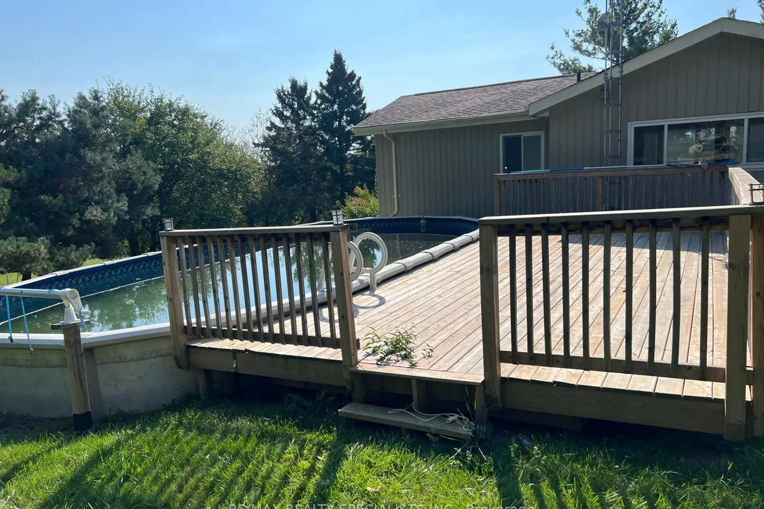 236 Rutherford Road photo 2