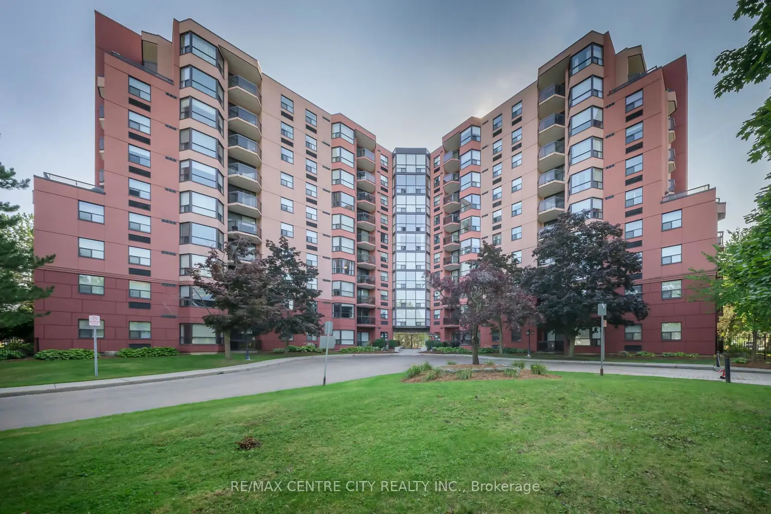 600 Talbot Street 103