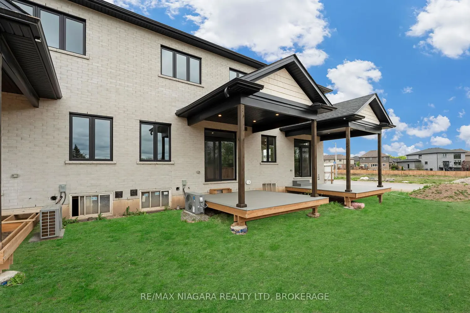 Additional image 19 of 6204 Curlin Crescent