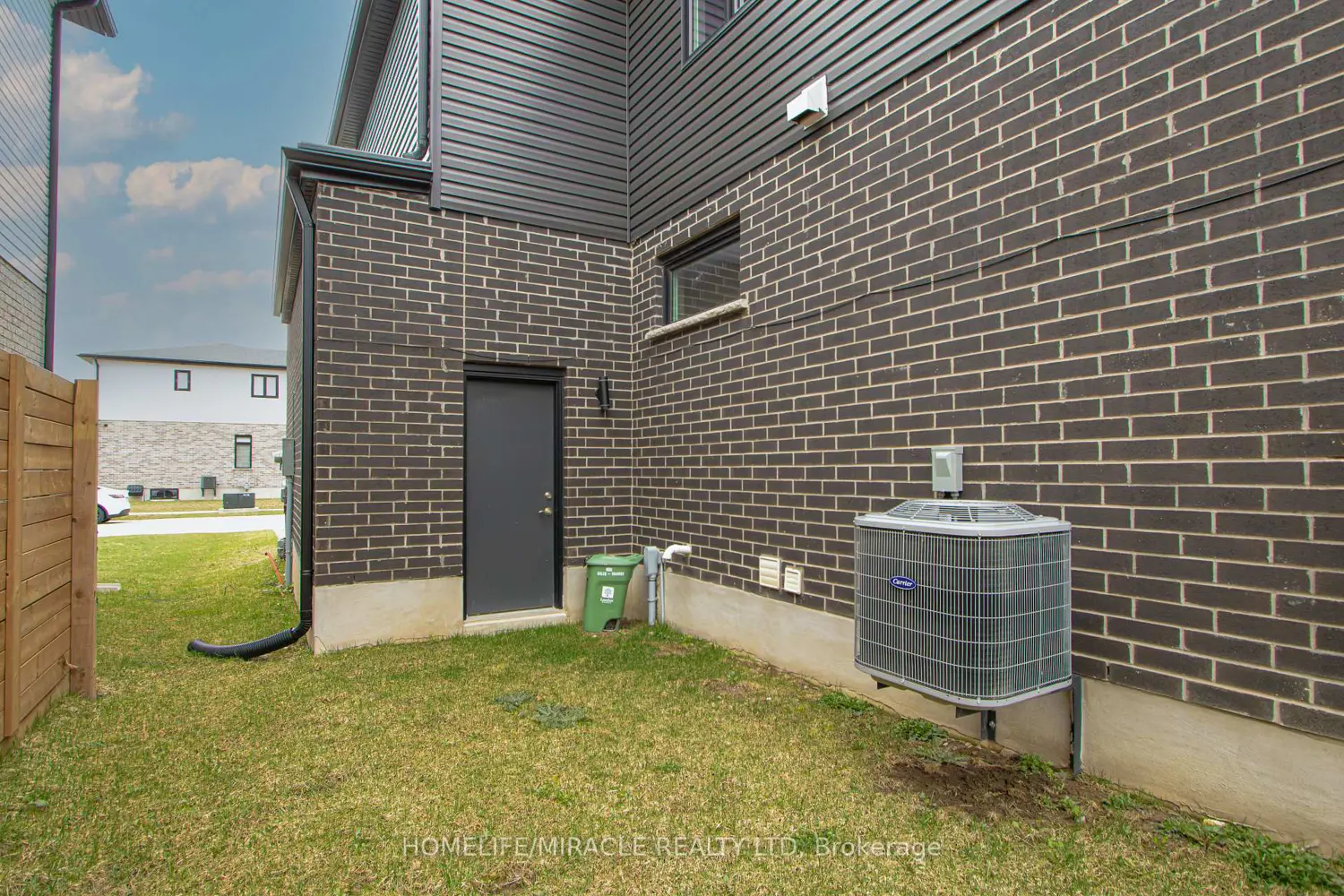 Additional image 18 of 1464 Medway Park Drive