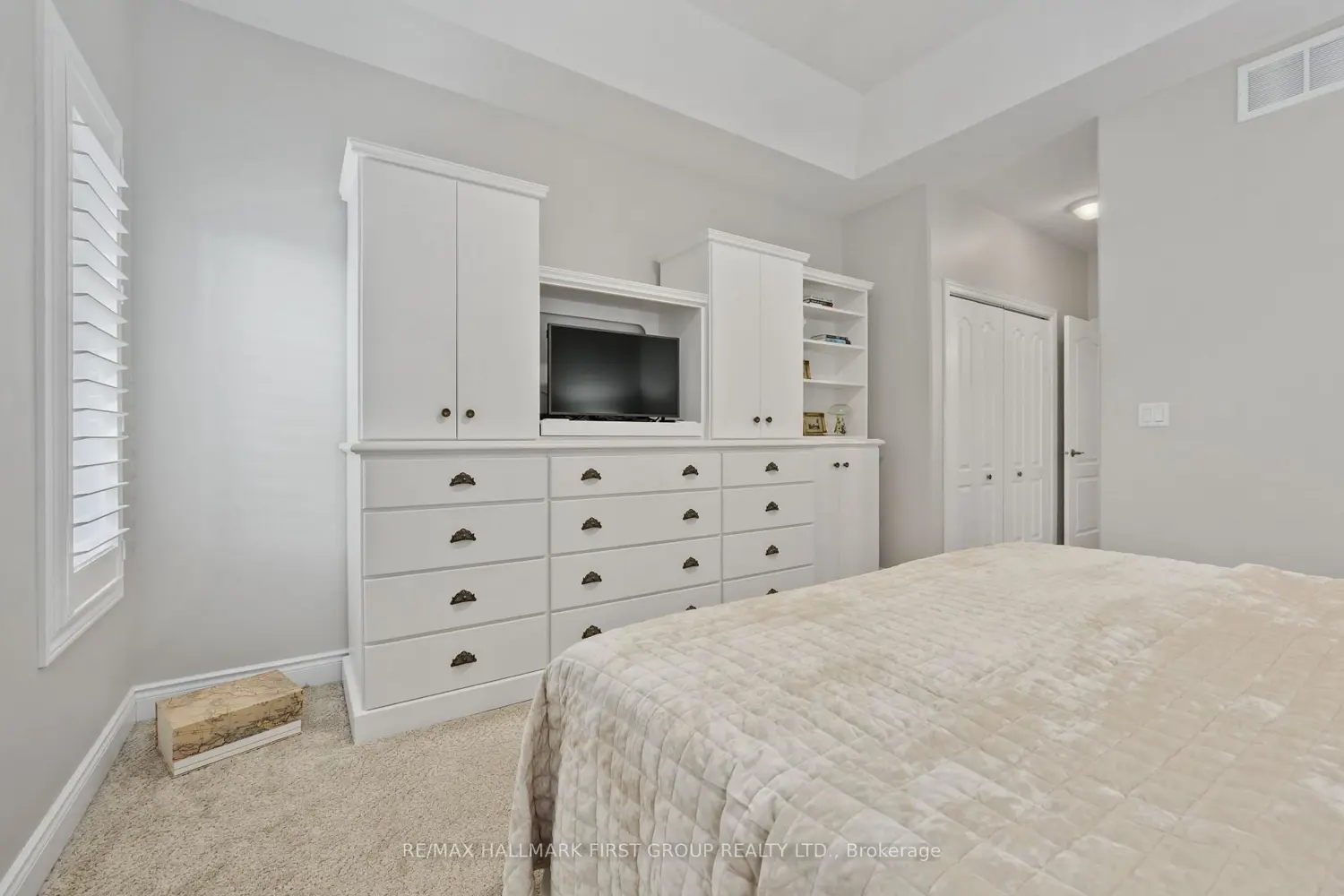 Additional image 4 of 489 Foote Crescent