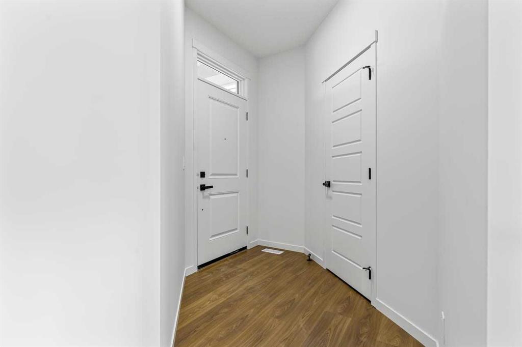 Additional image 5 of 131 Corner Glen Grove NE, Calgary, AB, T3N 2S3