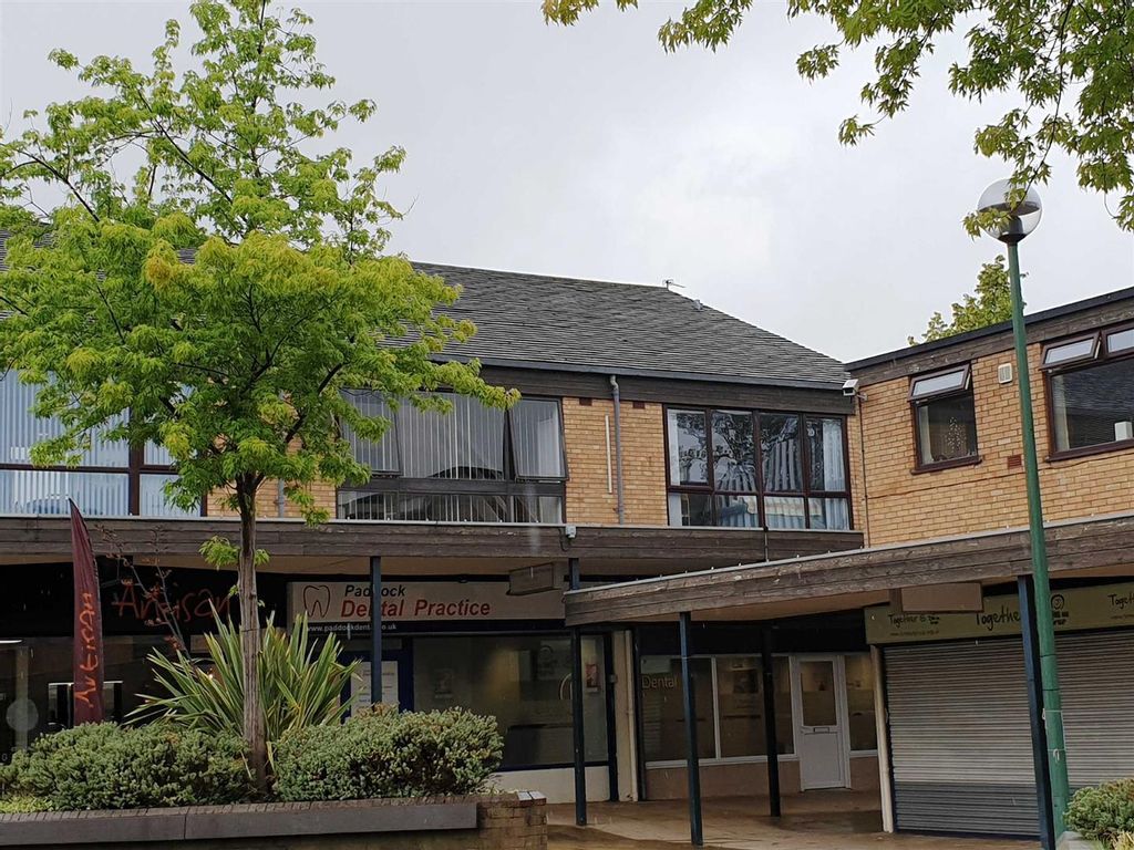 2 bed flat to rentThe Paddock, Handforth, Cheshire SK9