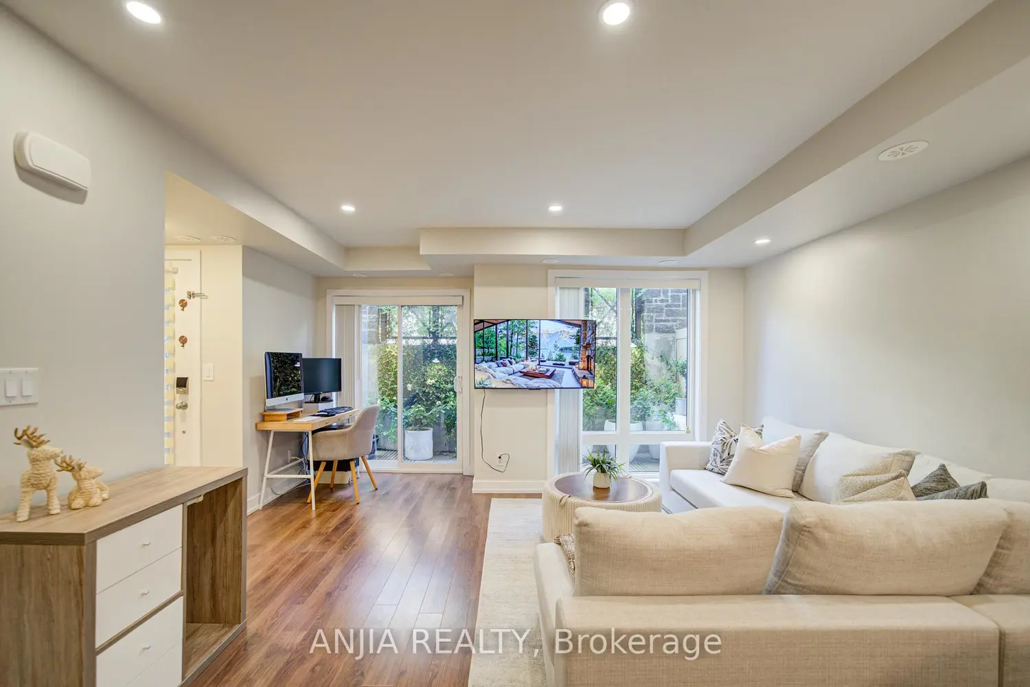 Additional image 8 of 11 Dunsheath Way 1205