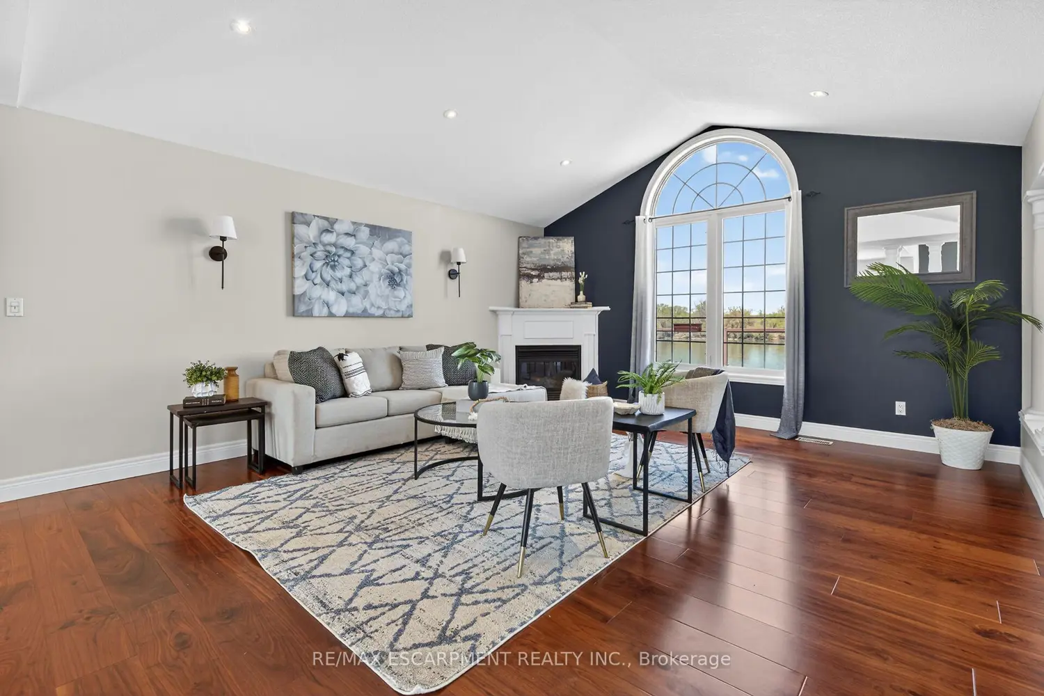 1140 River Road photo 5