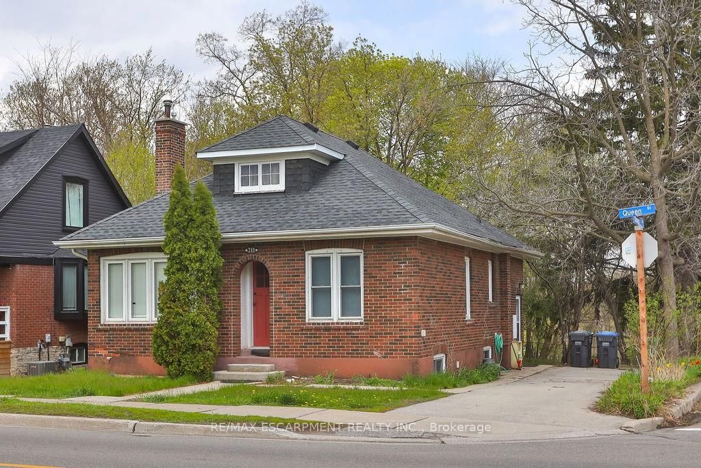 311 Queen Street S, Mississauga, ON, L5M 1L9