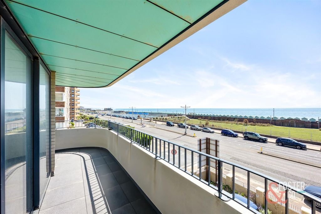 Additional image 4 of 2 bed flat to rentKingsway, Hove BN3