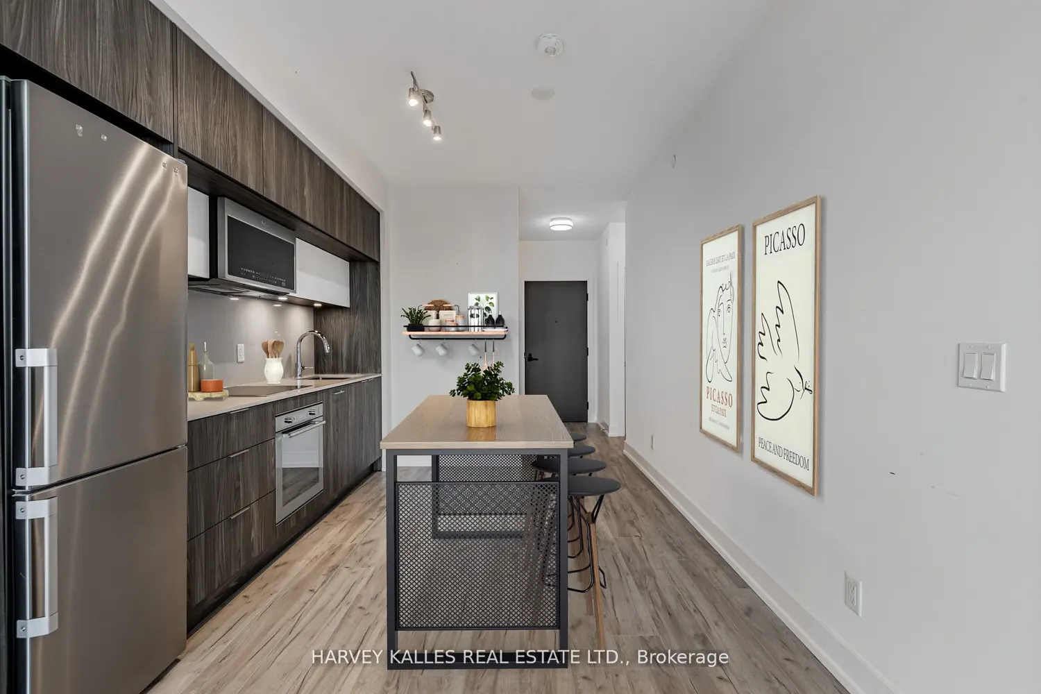 Additional image 2 of 25 Adra Grado Way 708