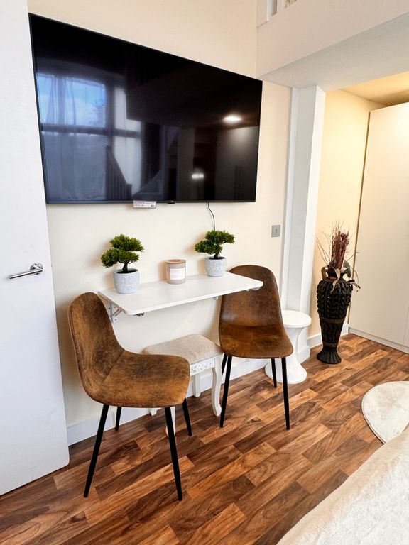 Additional image 9 of 2 bed flat to rentLey Street, Ilford IG1