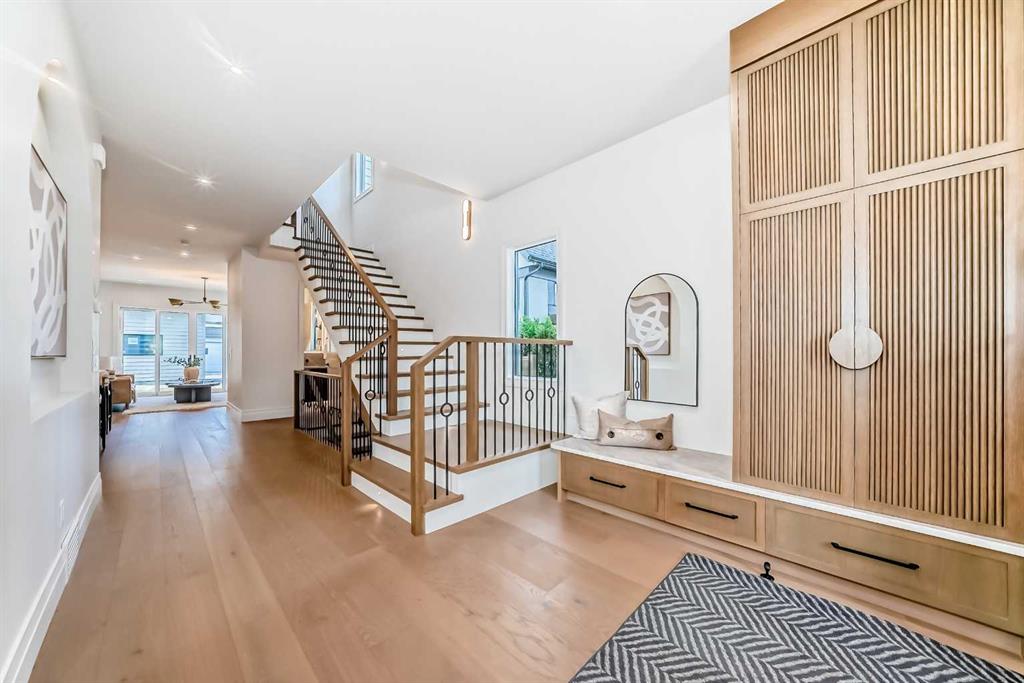 Additional image 4 of 2032 52 Avenue SW, Calgary, AB, T3E 1K1