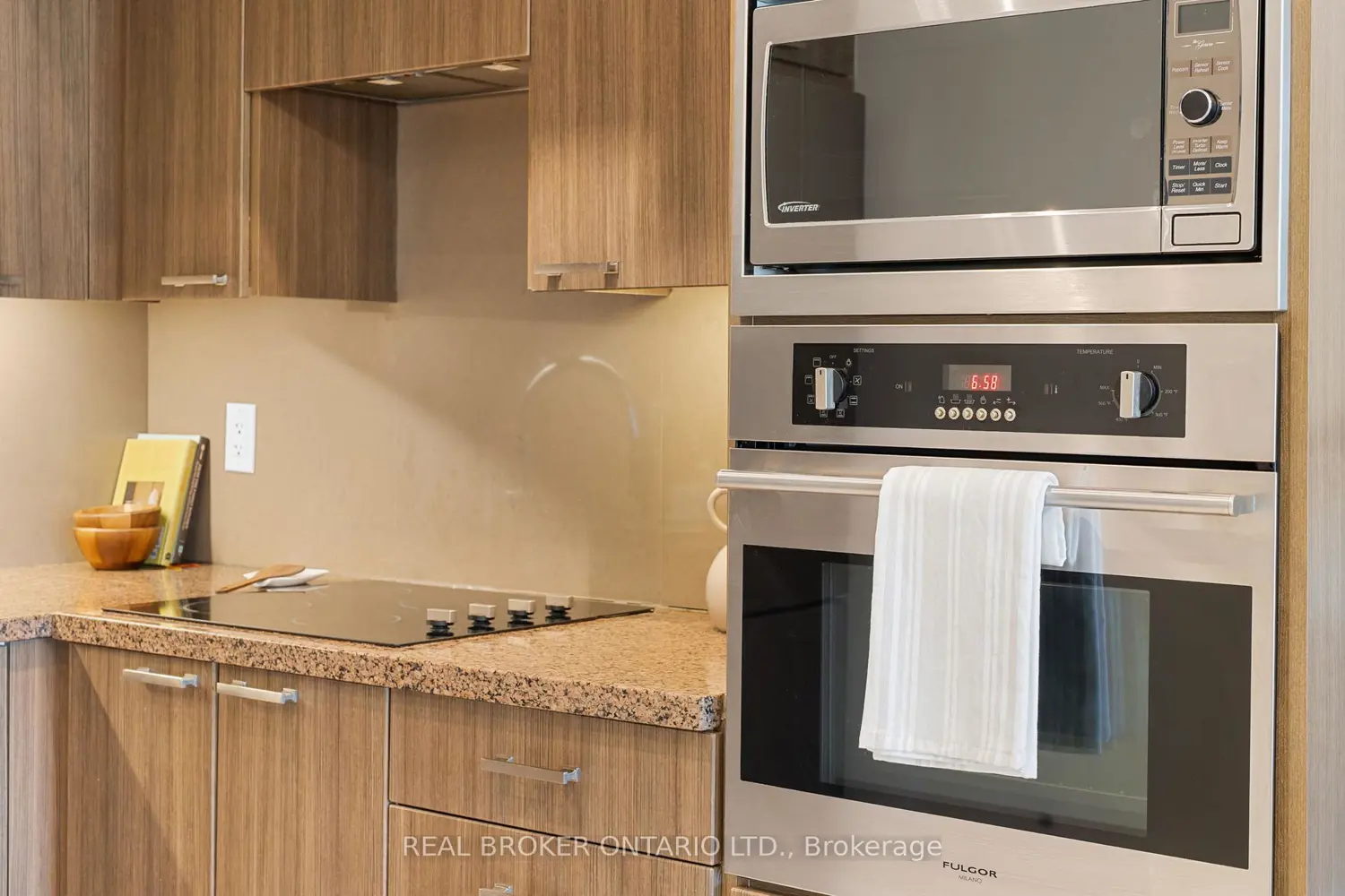 Additional image 4 of 120 Harrison Garden Boulevard 426