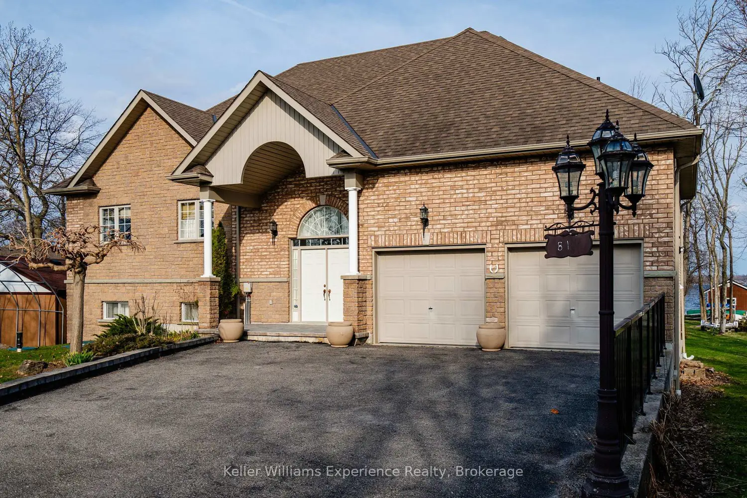 81 Silver Birch Crescent photo 2