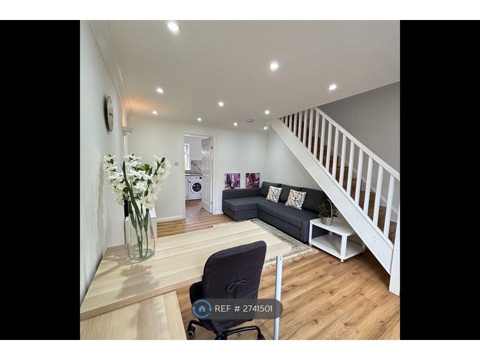 Additional image 2 of 2 bed terraced house to rentUpper Craigour, Edinburgh EH17