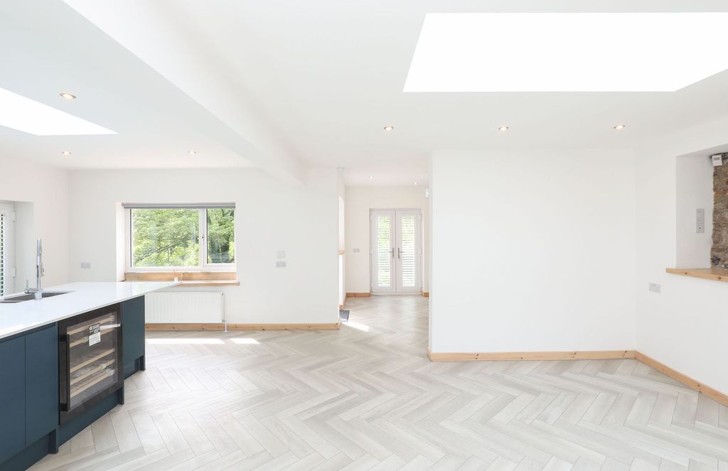 Additional image 9 of 3 bed detached house to rentHockley Lane, Ashover S45