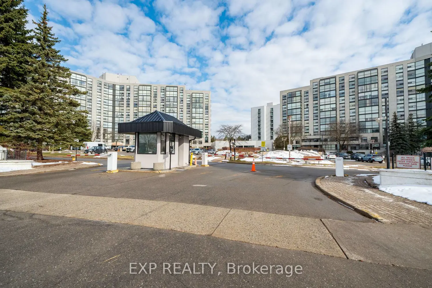 Additional image 18 of 30 Harding Boulevard 404