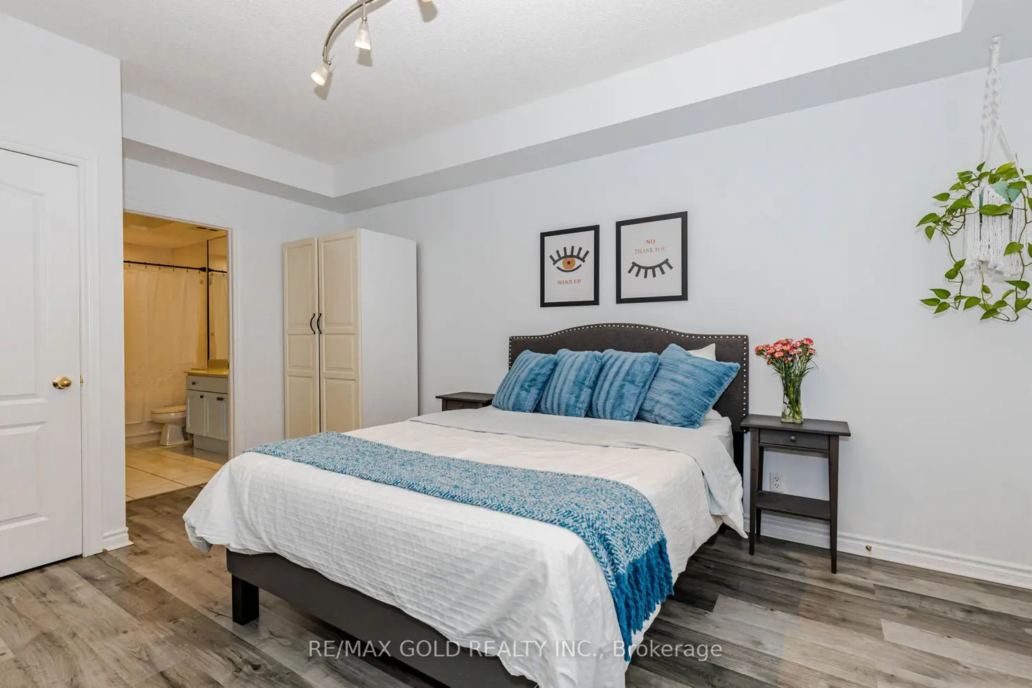 Additional image 12 of 3351 Cawthra Road 223