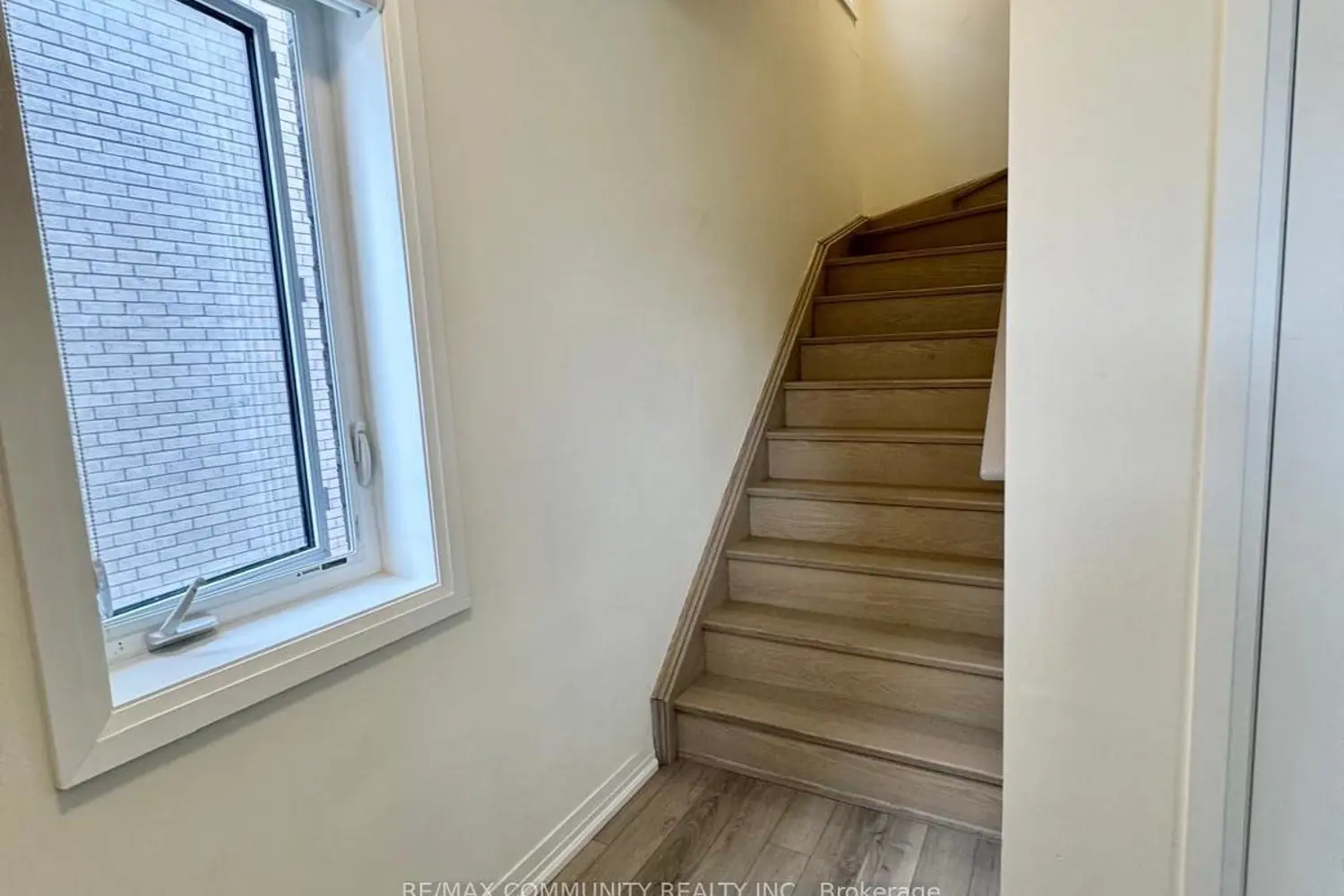 Additional image 8 of 245 Mclevin Avenue 23