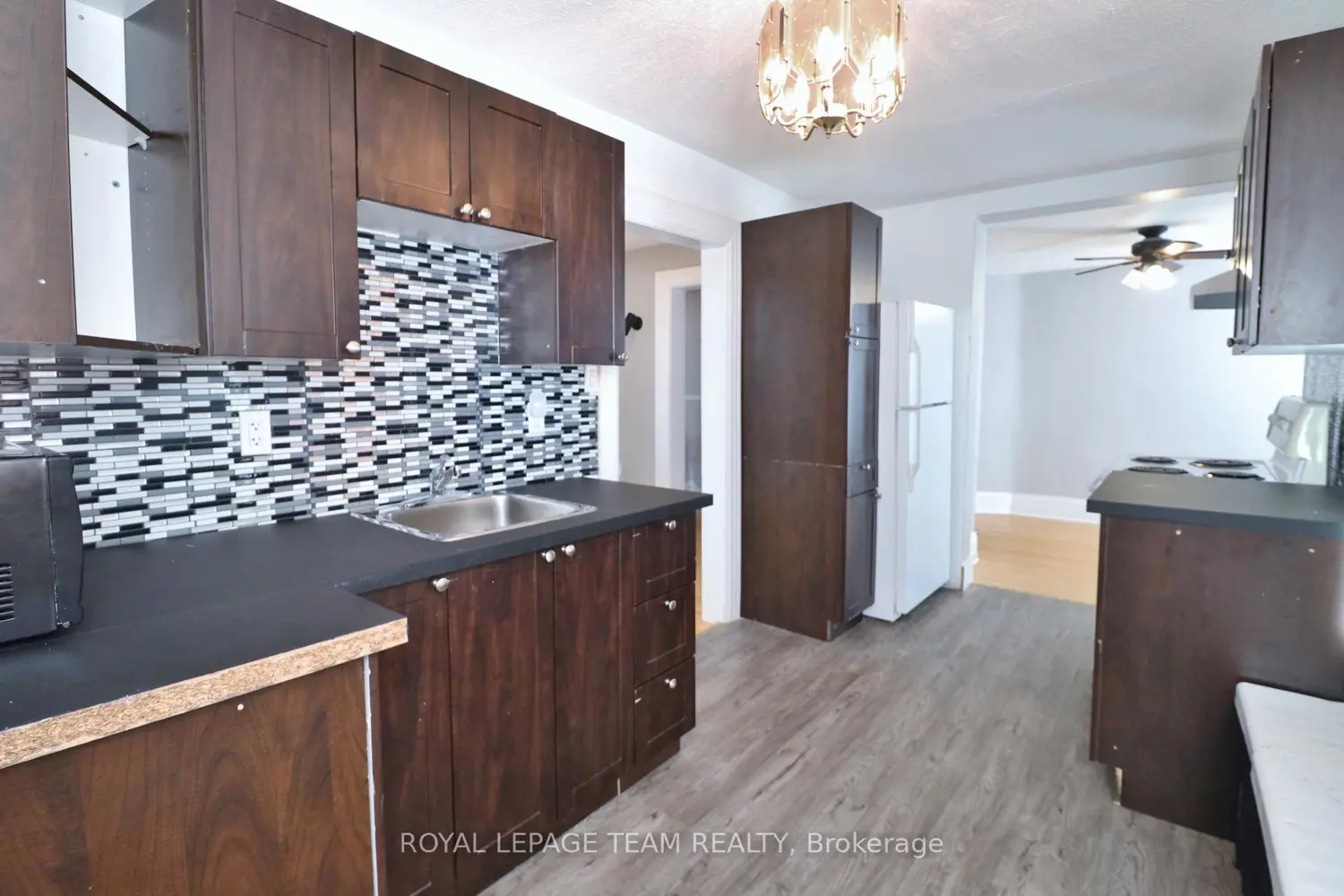 Additional image 5 of 438 Parkdale Avenue