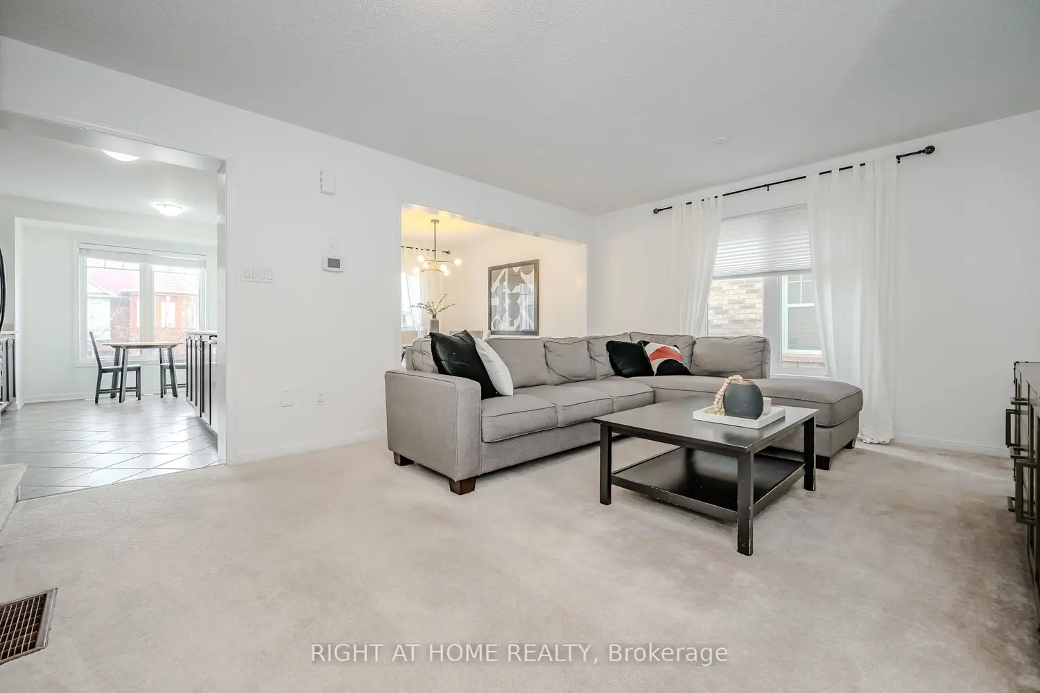 525 Cavanagh Lane photo 2