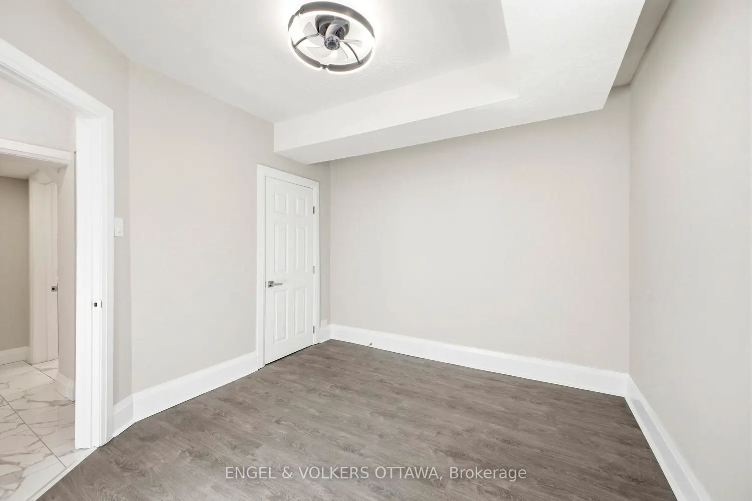287 St Laurent Boulevard photo 5