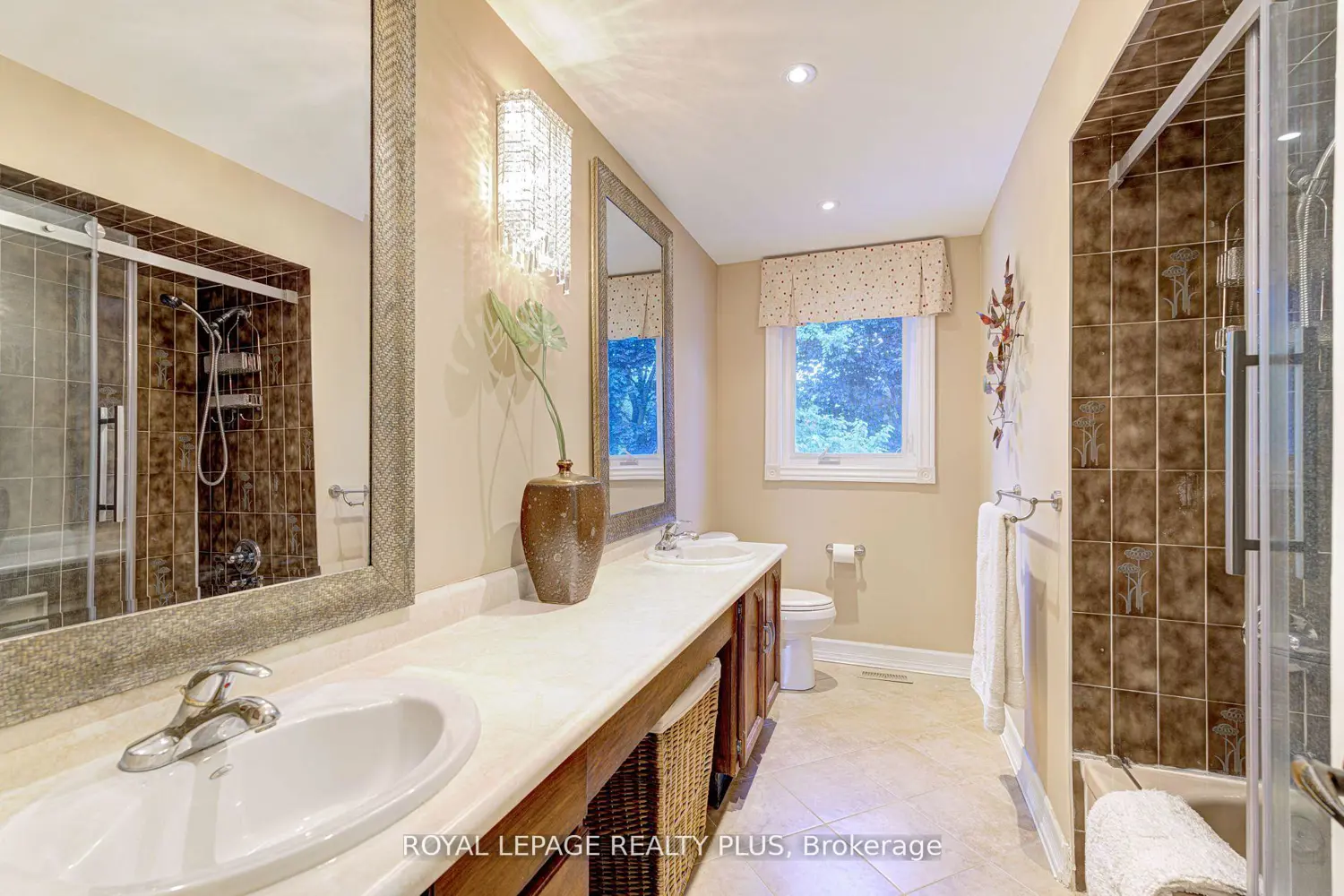 Additional image 12 of 1760 Featherston Court