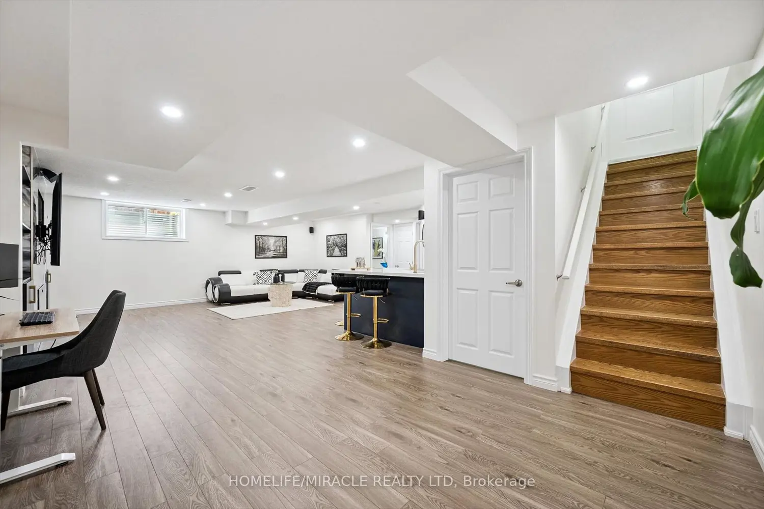 Additional image 15 of 736 Wood Lily Street