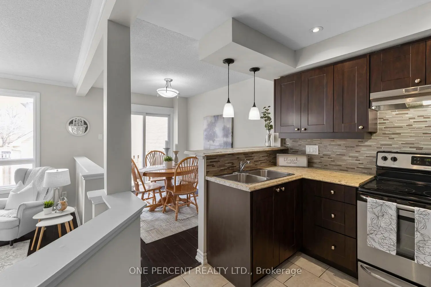 Additional image 3 of 12 Lankin Boulevard 37