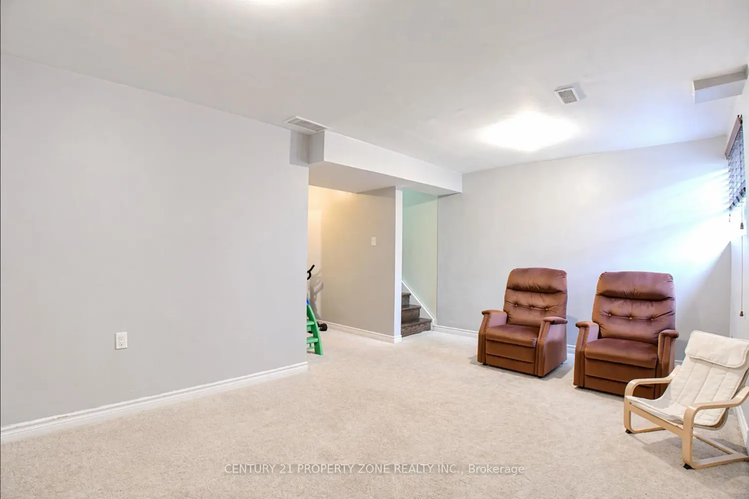 Additional image 16 of 79 Westminster Crescent 79W